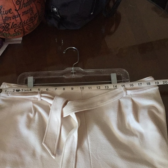 John Paul Richard Pants XL in Sand Dollar Color - Picture 6 of 6
